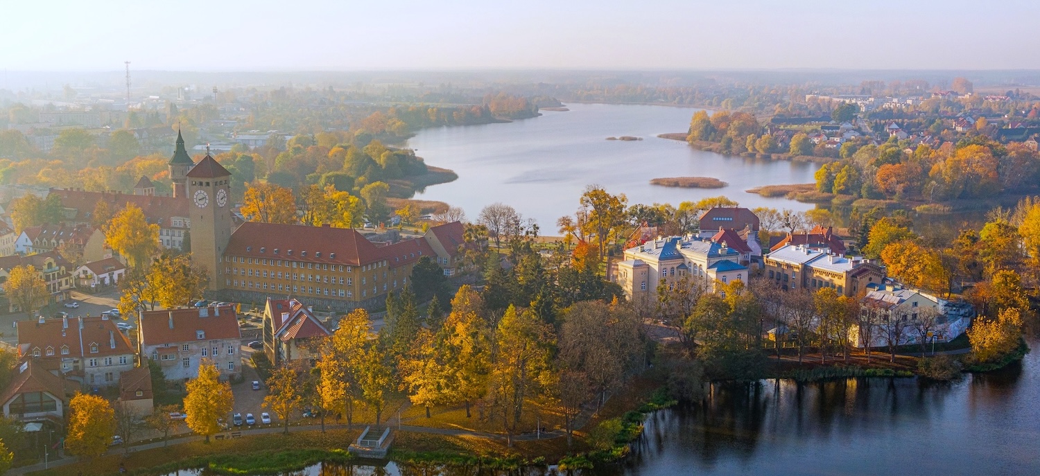 Zdjecie panoramy Szczytna z lotu ptaka